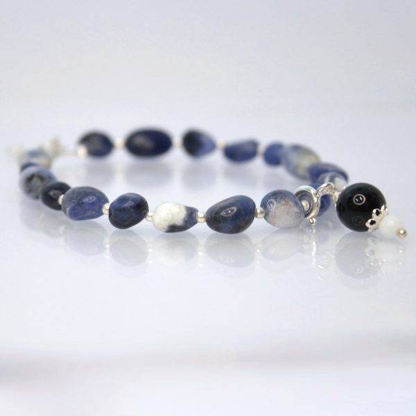 Braccialetti Sodalite e Calcedonio + Coccu - immagine 3