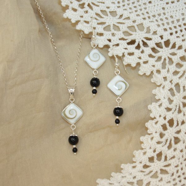 Set Occhi di St. Lucia Rombi Pendenti